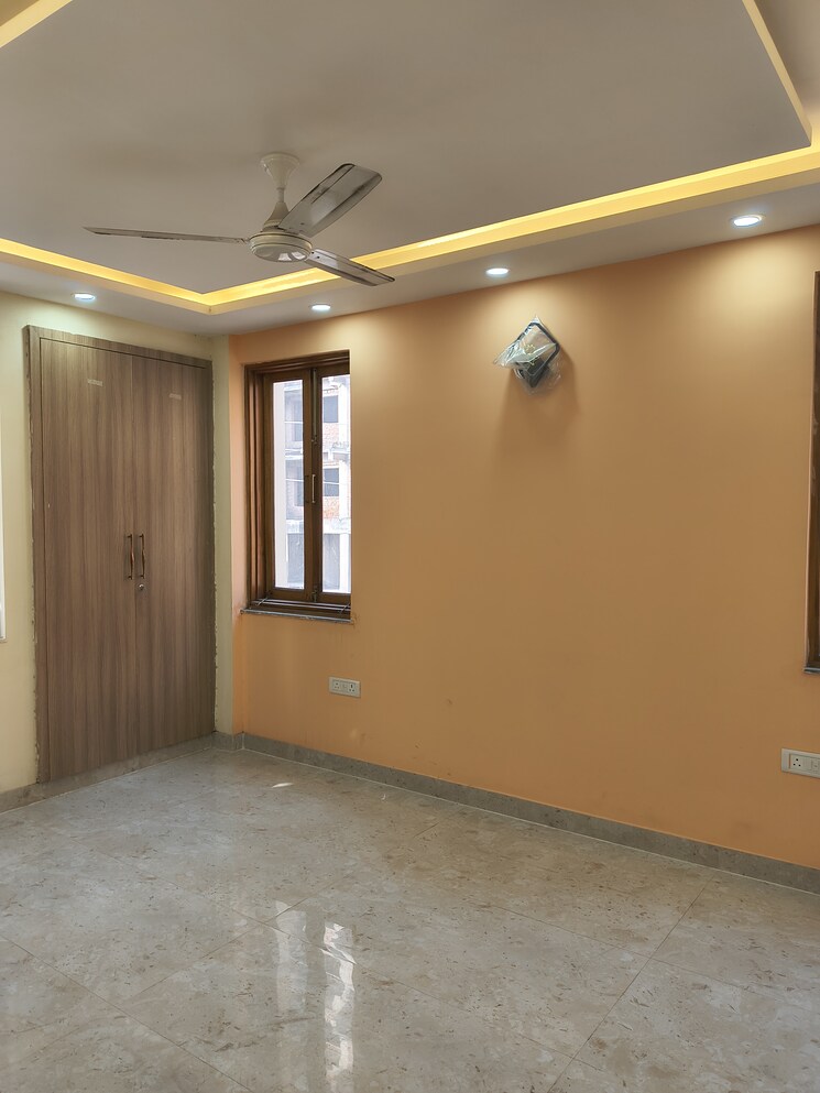 undefined, parklands 3 Bedroom 2025 Sq.Ft. Builder Floor In Sector 85 Faridabad 9675495