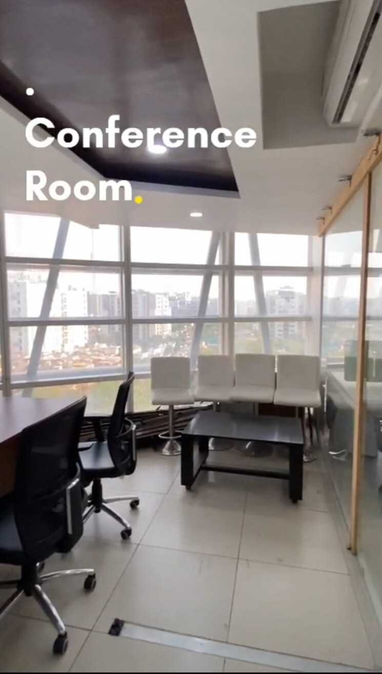 Team Area, hn-safal-mondeal-square Commercial Office Space 1882 Sq.Ft. In Prahlad Nagar Ahmedabad 9675462