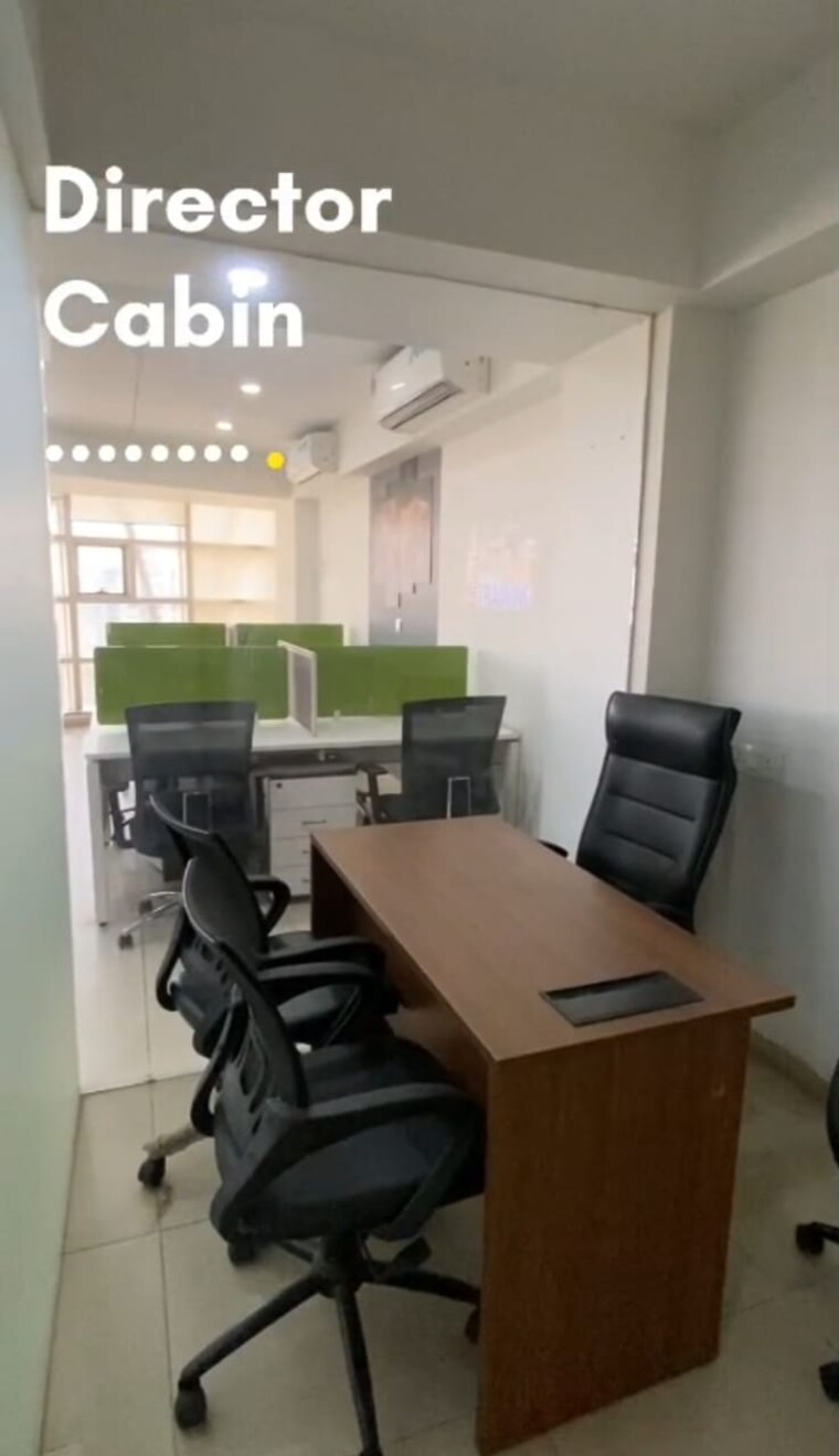 Team Area, hn-safal-mondeal-square Commercial Office Space 1882 Sq.Ft. In Prahlad Nagar Ahmedabad 9675462