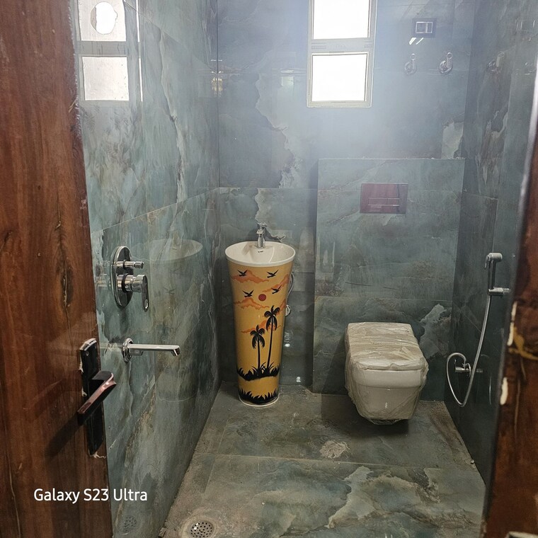Bathroom, sector 16c greater noida 2 Bedroom 1050 Sq.Ft. Builder Floor In Sector 16c Greater Noida Greater Noida 9675875