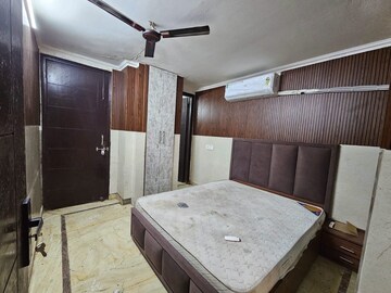 Bedroom in 2 BHK Apartment at Saket – for Rent