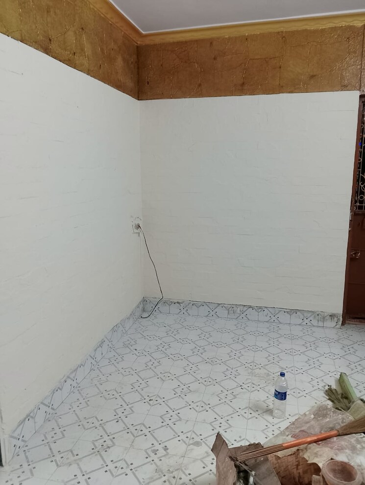 Room, vallabh-chs 1 Bedroom 450 Sq.Ft. Apartment In Goregaon West Mumbai 9675530