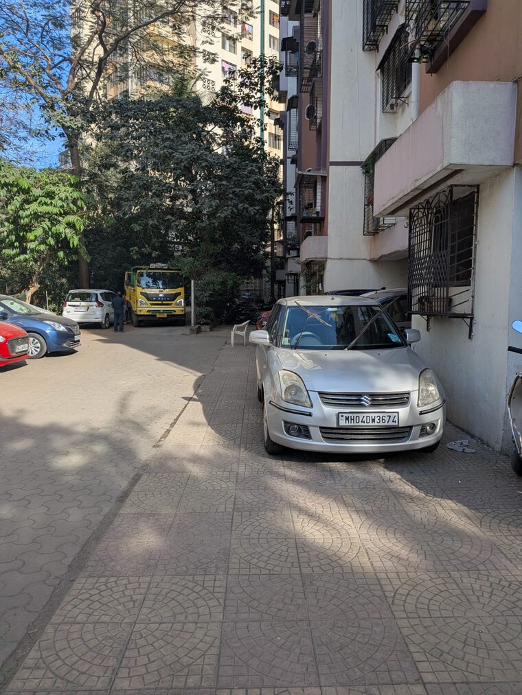  Parking, vallabh-chs 1 Bedroom 450 Sq.Ft. Apartment In Goregaon West Mumbai 9675530