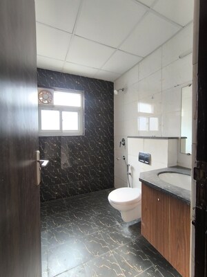 Kitchen in 3 BHK Villa at BPTP Amstoria, Sector 102 – for Rent