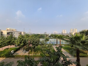 Master Bedroom in 3 BHK Villa at BPTP Amstoria, Sector 102 – for Rent