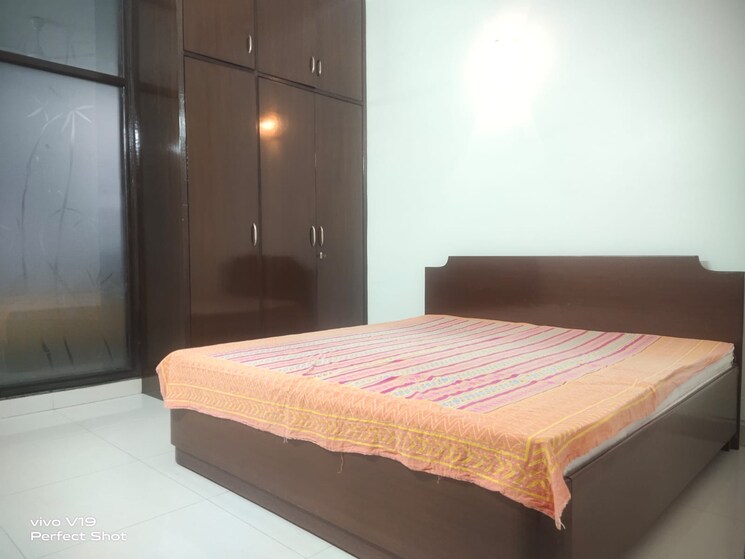 Bedroom, east of kailash 3 Bedroom 125 Sq.Yd. Builder Floor In East Of Kailash Delhi 9675569