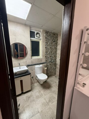  2.5 BHK Apartment at Mahagun Mirabella, Sector 79 – for Rent