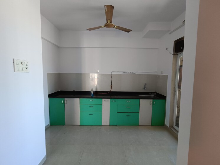 Bathroom, vijay-nakshatra 3 Bedroom 900 Sq.Ft. Apartment In Ghodbunder Road Thane 9675638