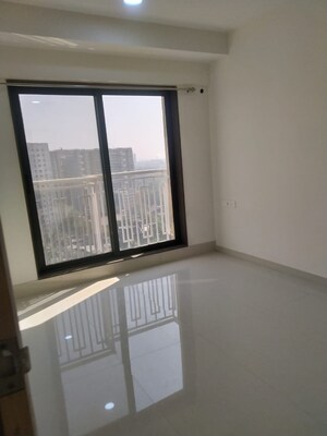 Room in 2 BHK Apartment at Sayba Orchid, Kurla East – for Rent