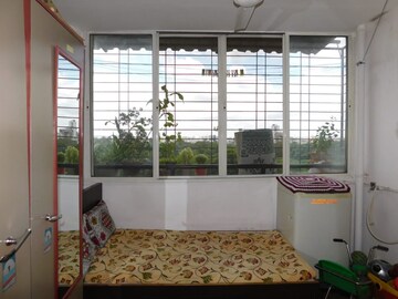 Room in 1 BHK Apartment at Bhandari Greenfield Phase I, Magarpatta City – for Rent