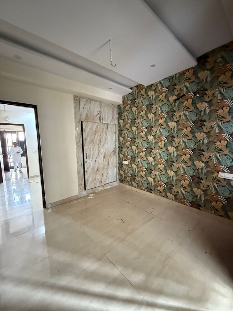 Room, guru-nanak-enclave 4 Bedroom 1350 Sq.Ft. Apartment In Dhakoli Zirakpur 9675673