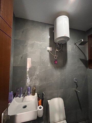 Master Bedroom in 2 BHK Builder Floor at Saket – for Rent