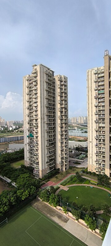 3 BHK Apartment For Rent in Conscient Heritage Max, Sector 102