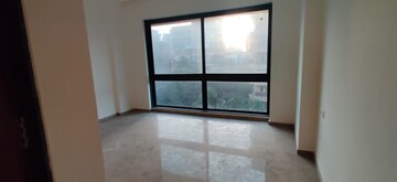Room in 3 BHK Apartment at Vasant Kunj, Santacruz West – for Rent