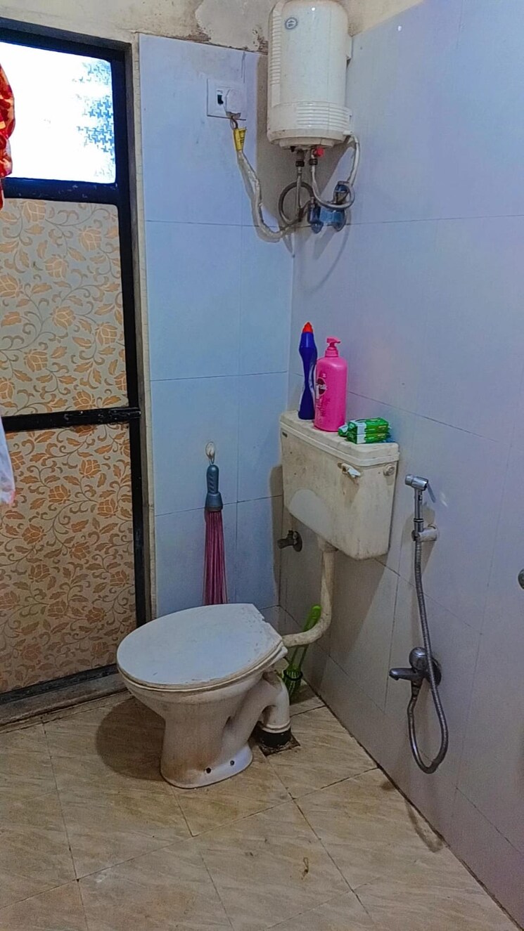 Bathroom, squarefeet-imperial-square 1 Bedroom 400 Sq.Ft. Apartment In Ghodbunder Road Thane 9675816