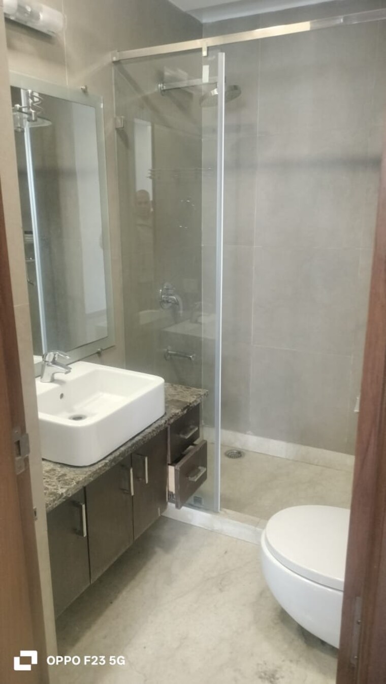 Bathroom, panchsheel enclave 3 Bedroom 2000 Sq.Ft. Builder Floor In Panchsheel Enclave Delhi 9675856