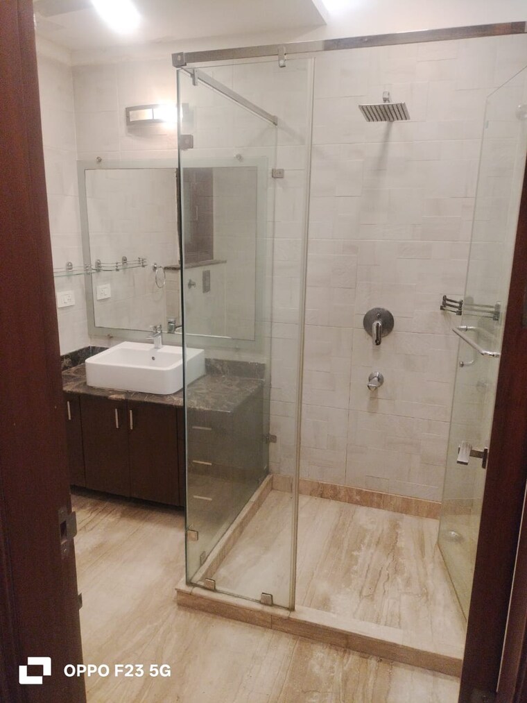 Bathroom, panchsheel enclave 3 Bedroom 2000 Sq.Ft. Builder Floor In Panchsheel Enclave Delhi 9675856