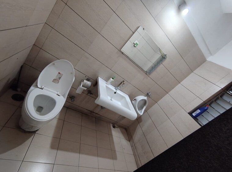 Bathroom, kundan-espacio 3 Bedroom 1150 Sq.Ft. Apartment In Balewadi Pune 9675941