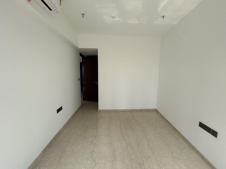 Room, lodha-the-park 2 Bedroom 900 Sq.Ft. Apartment In Worli Mumbai 9675869