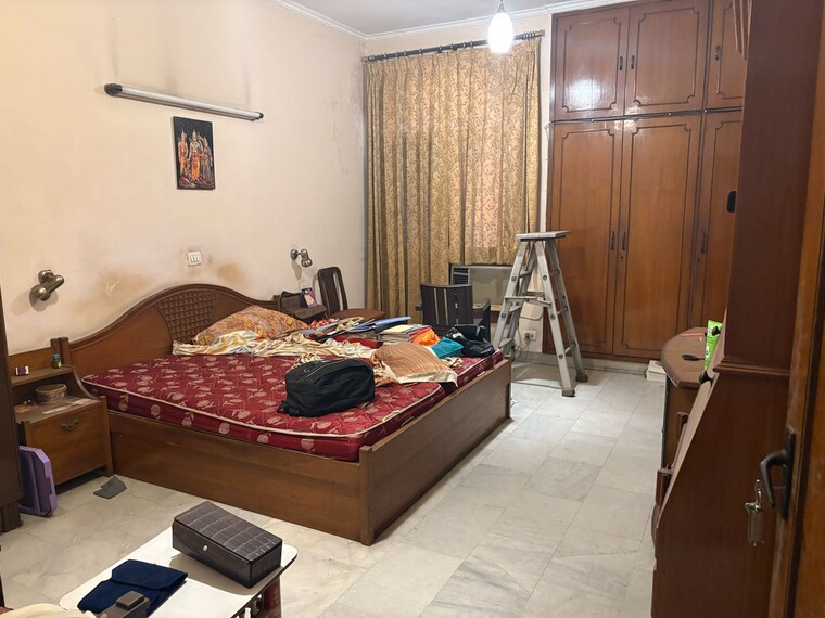 Bedroom, dlf-queens-court 3 Bedroom 1000 Sq.Yd. Apartment In Greater Kailash ii Delhi 9675948