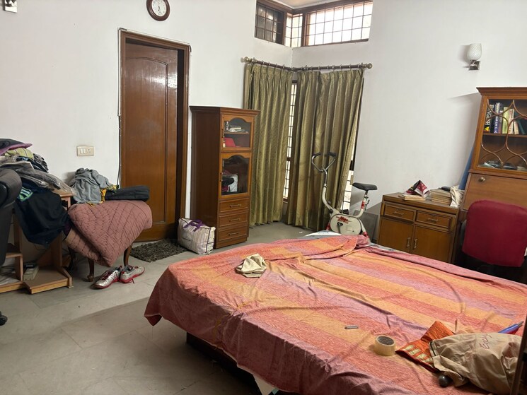 Bedroom, dlf-queens-court 3 Bedroom 1000 Sq.Yd. Apartment In Greater Kailash ii Delhi 9675948