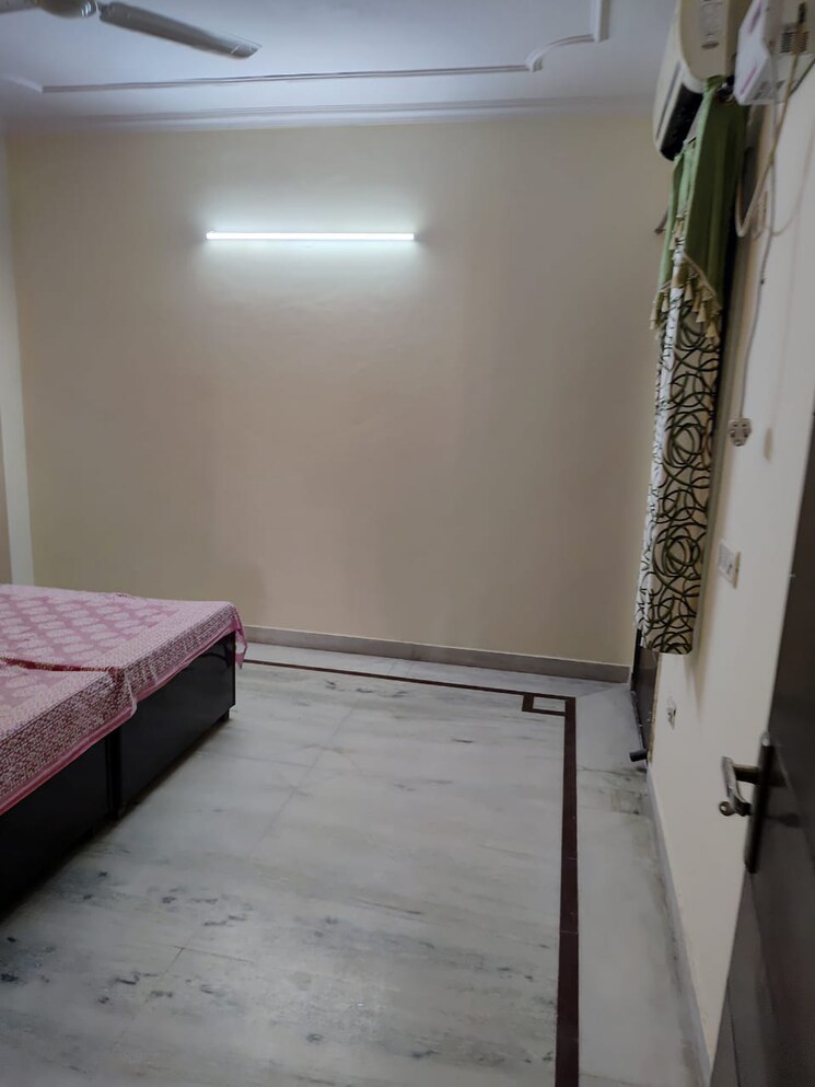 Bedroom, dlf-city-phase-v 3 Bedroom 1500 Sq.Ft. Builder Floor In Dlf Phase V Gurgaon 9675899