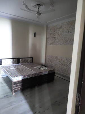 Kitchen in 3 BHK Builder Floor at DLF City Phase V, Dlf Phase V – for Rent