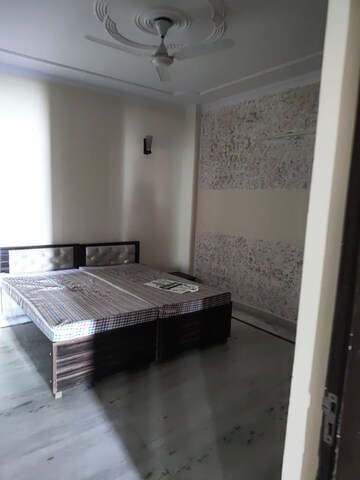 Kitchen in 3 BHK Builder Floor at DLF City Phase V, Dlf Phase V – for Rent