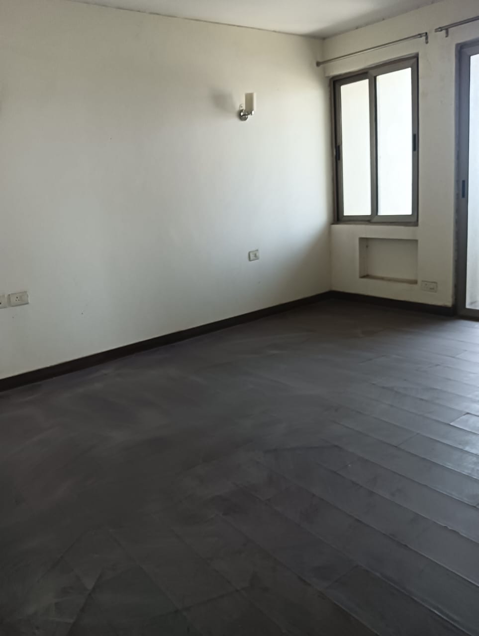 2.5 BHK + Servant Room Apartment For Sale in Eldeco Green Meadows