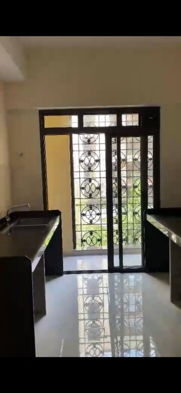 Bedroom in 2 BHK Apartment at Lodha Sterling, Kolshet Road – for Rent