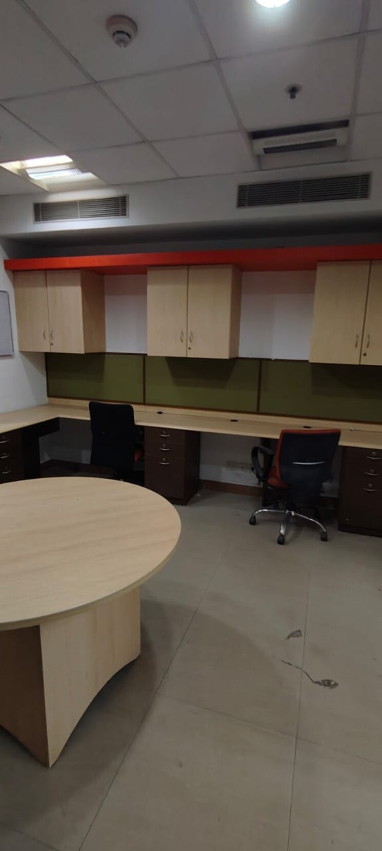 Team Area, jasola vihar Commercial Office Space 1048 Sq.Ft. In Jasola Vihar Delhi 9676041