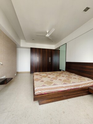 Bedroom in 2 BHK Apartment at Lower Parel – for Rent