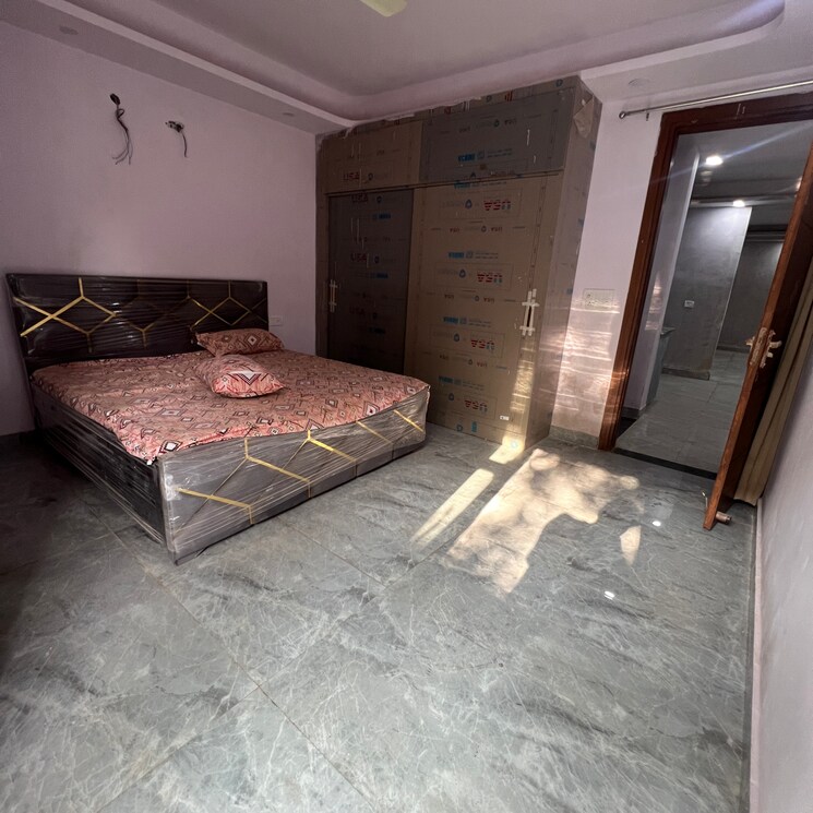 Bedroom, vasant kunj 3 Bedroom 150 Sq.Yd. Builder Floor In Vasant Kunj Delhi 9676163