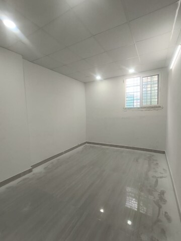 Room in 2 BHK Apartment at Sector 70 – for Rent