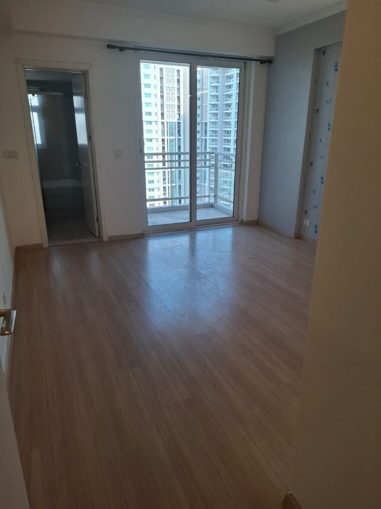 Room, dlf-park-place 3.5 Bedroom 1996 Sq.Ft. Apartment In Sector 54 Gurgaon 9676178