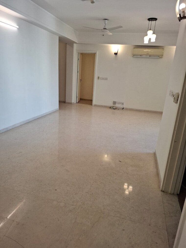 Room, dlf-park-place 3.5 Bedroom 1996 Sq.Ft. Apartment In Sector 54 Gurgaon 9676178