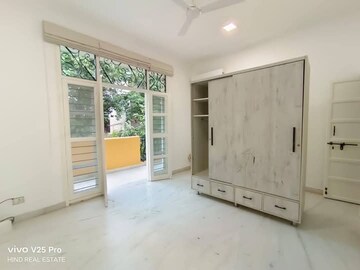 Room in 2 BHK Apartment at Saket – for Rent