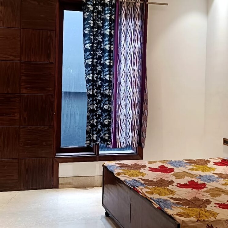 Bedroom, govindpuri 2 Bedroom 100 Sq.Ft. Builder Floor In Govindpuri Delhi 9676362
