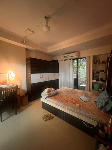 Bedroom in 2 BHK Apartment at Friends CHS Santacruz East, Vakola – for Rent