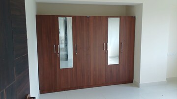 Room in 2 BHK Apartment at Sai Nakhawa Enclave, Naupada – for Rent