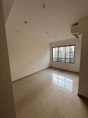 Room in 1 BHK Apartment at Raunak Unnathi Greens, Kasarvadavali – for Sale