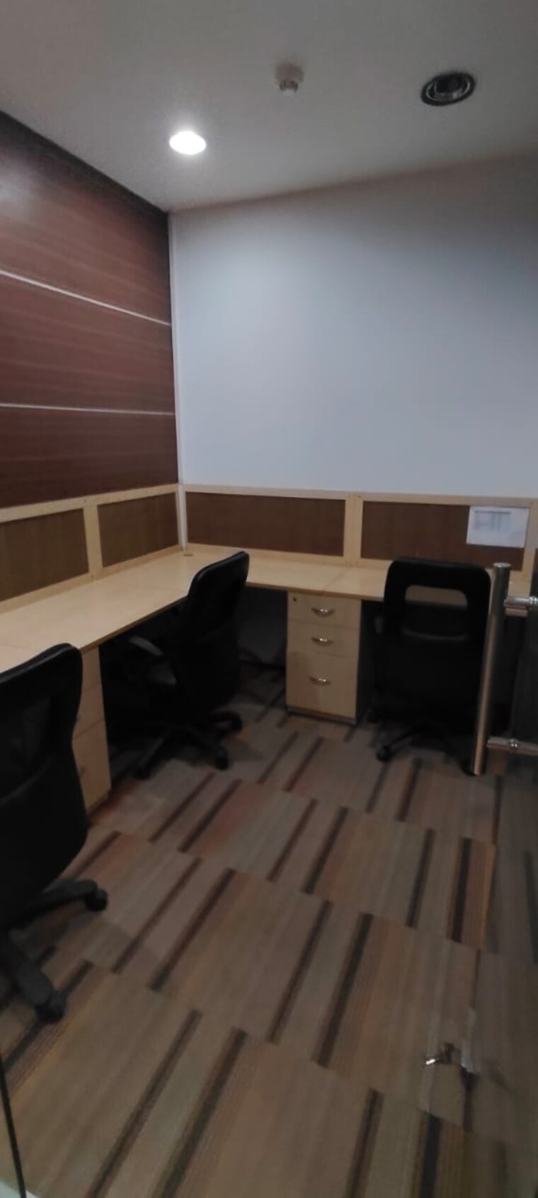 Team Area, jasola vihar Commercial Office Space 1056 Sq.Ft. In Jasola Vihar Delhi 9676561