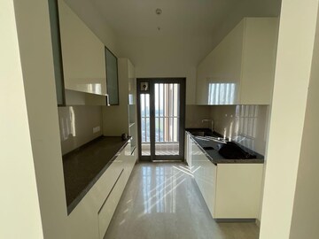 Building Lobby in 3 BHK Apartment at Piramal Mahalaxmi, Mahalaxmi – for Rent