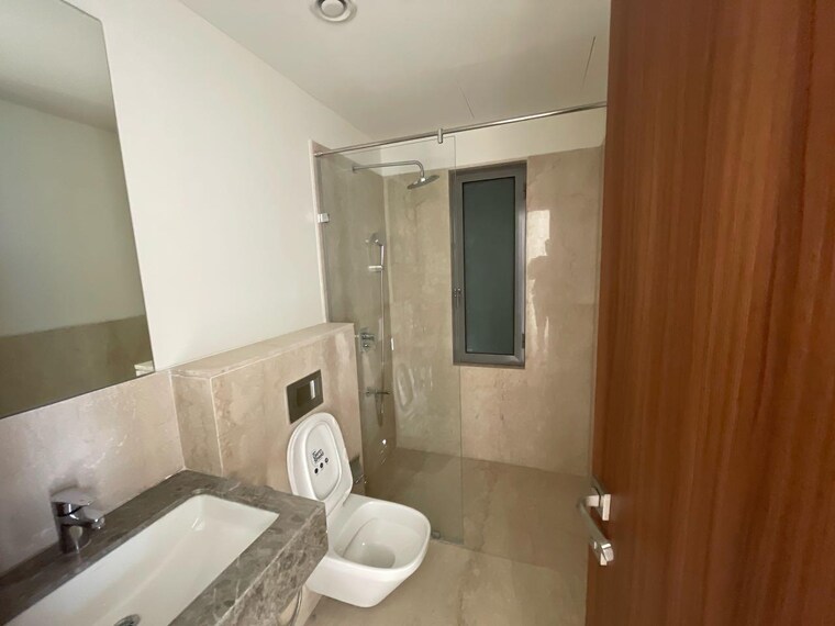 Bathroom, piramal-mahalaxmi 3 Bedroom 1451 Sq.Ft. Apartment In Mahalaxmi Mumbai 9676547
