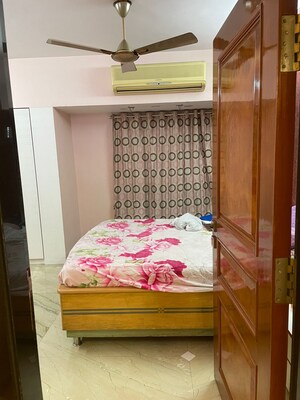 Bedroom in 3 BHK Apartment at Nerul – for Rent