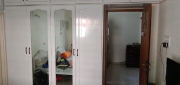 3.5 BHK Apartment at Legend Apartment, Bandra West – for Rent