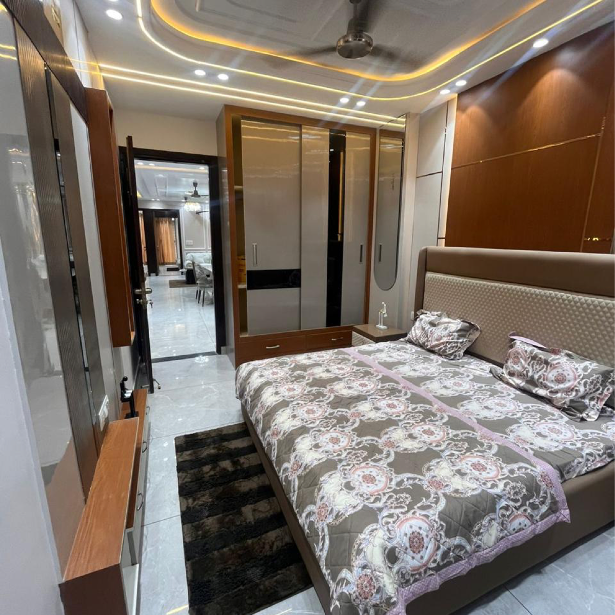4 BHK + Pooja Room Builder Floor For Sale in Shiv Adarsh Associate 