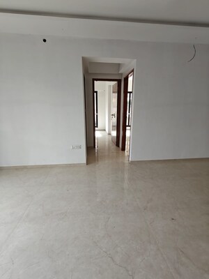Room in 2 BHK Apartment at Prem Sagar CHS Santacruz West, Santacruz West – for Rent