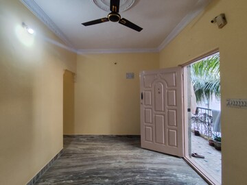 Room in 2 BHK Apartment at Btm Layout – for Rent