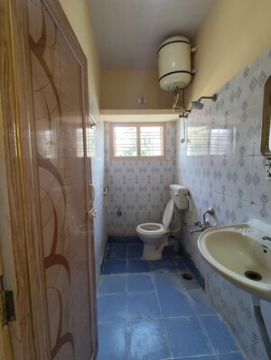 Bathroom in 2 BHK Apartment at Btm Layout – for Rent